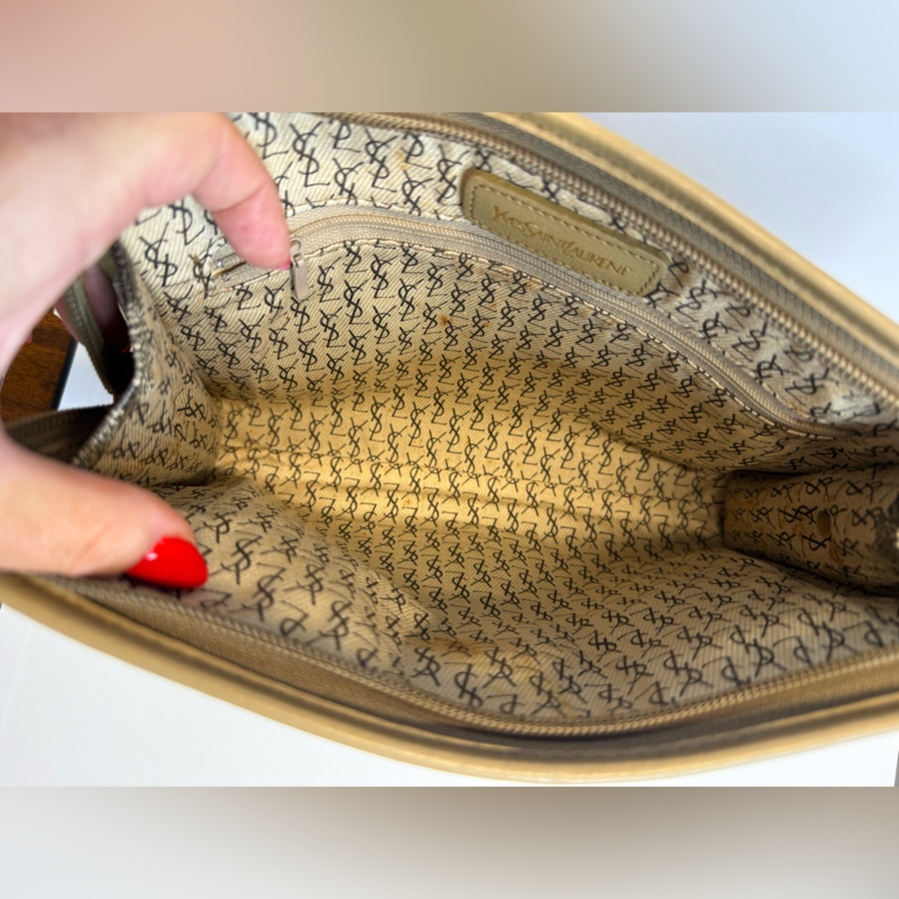 YSL Vintage Clutch in Iconic Giraffe Print - Picture 8 of 13